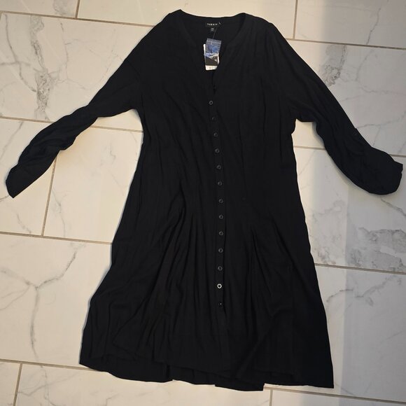 torrid Dresses & Skirts - Torrid Button up Dress Shirt OO M/L 10